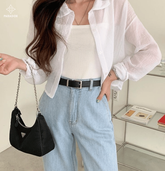 Cách phối áo sơ mi croptop với quần jeans