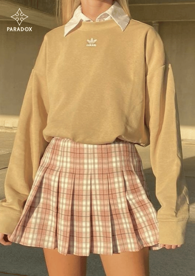 Chân váy caro phối với áo gì? - áo sweater