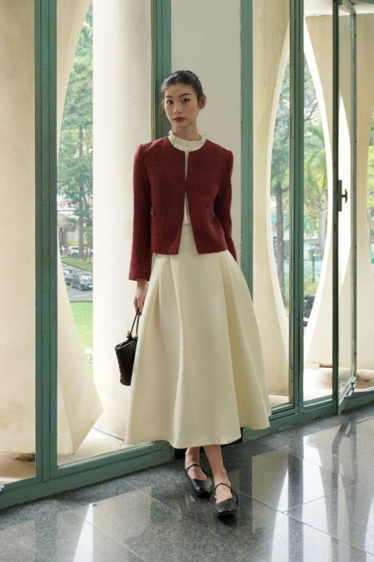 du lịch mùa thu nữ