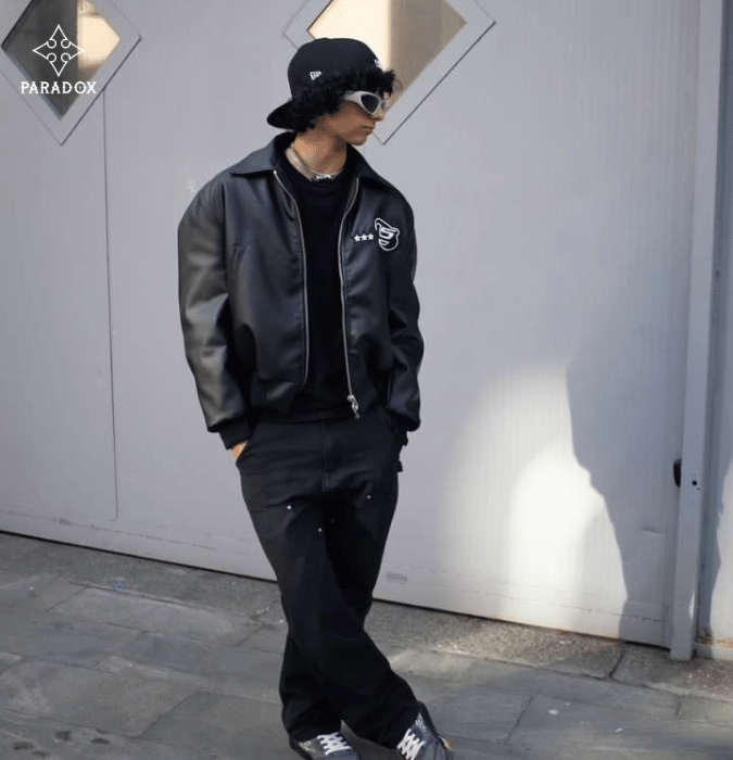 Phối đồ với áo khoác bomber cho nam - quần cargo