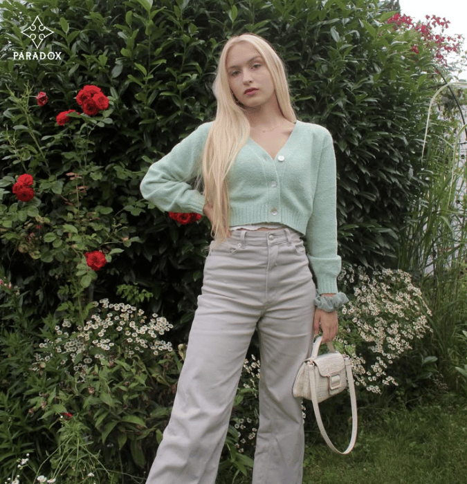 Phối đồ với màu xanh mint - màu be