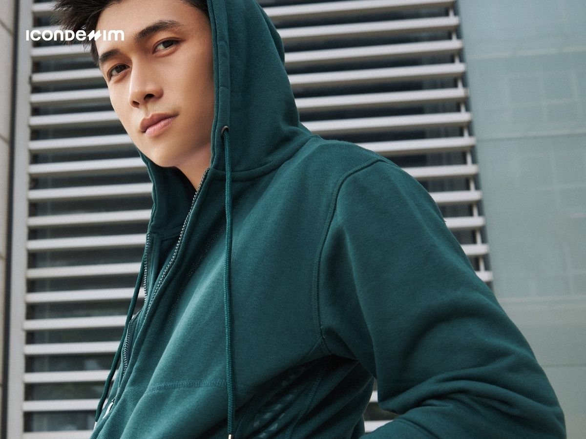 Áo khoác nỉ luôn nằm trong top các mẫu áo khoác nam đẹp nhất hiện nay