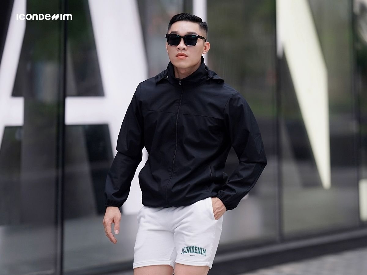 Áo khoác gió thiết kế tối giản, tôn lên phong cách năng động cho nam giới