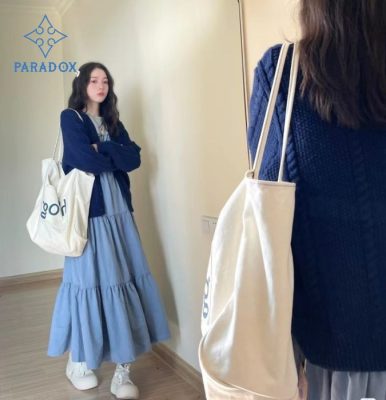 Cách phối đồ với chân váy dài qua gối cho mùa thu đông