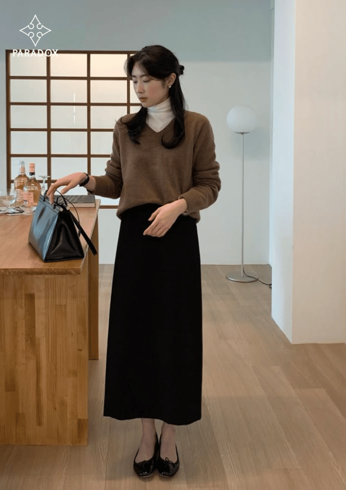 Chân váy len dài phối với áo gì đẹp? - áo len cổ lọ