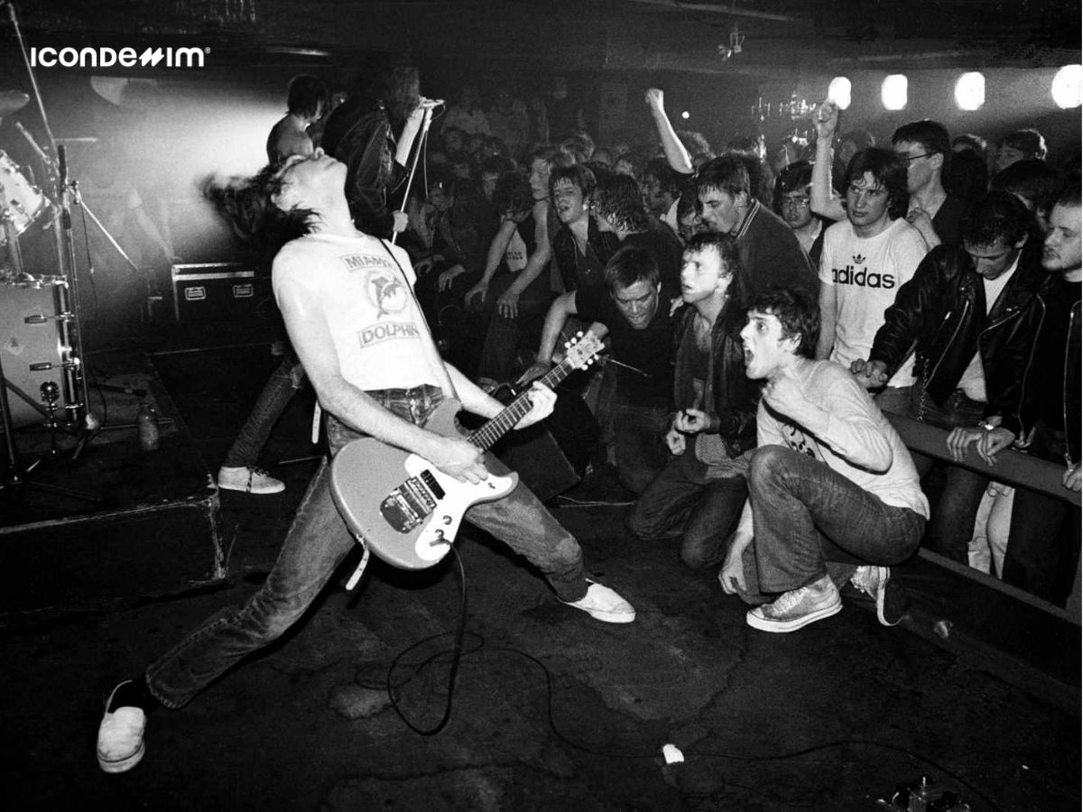 Punk đã ảnh hưởng đến sự phát triển của nhạc rock