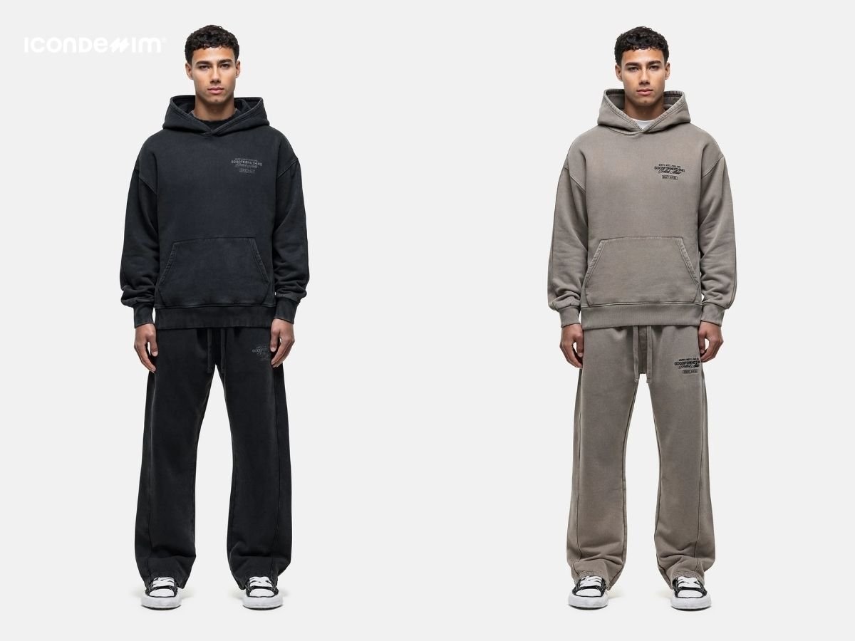 Áo hoodie họa tiết phối với quần nỉ ống rộng