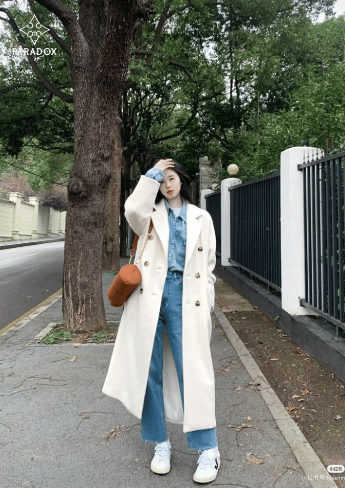 Mix đồ với áo dạ dáng dài - quần jeans