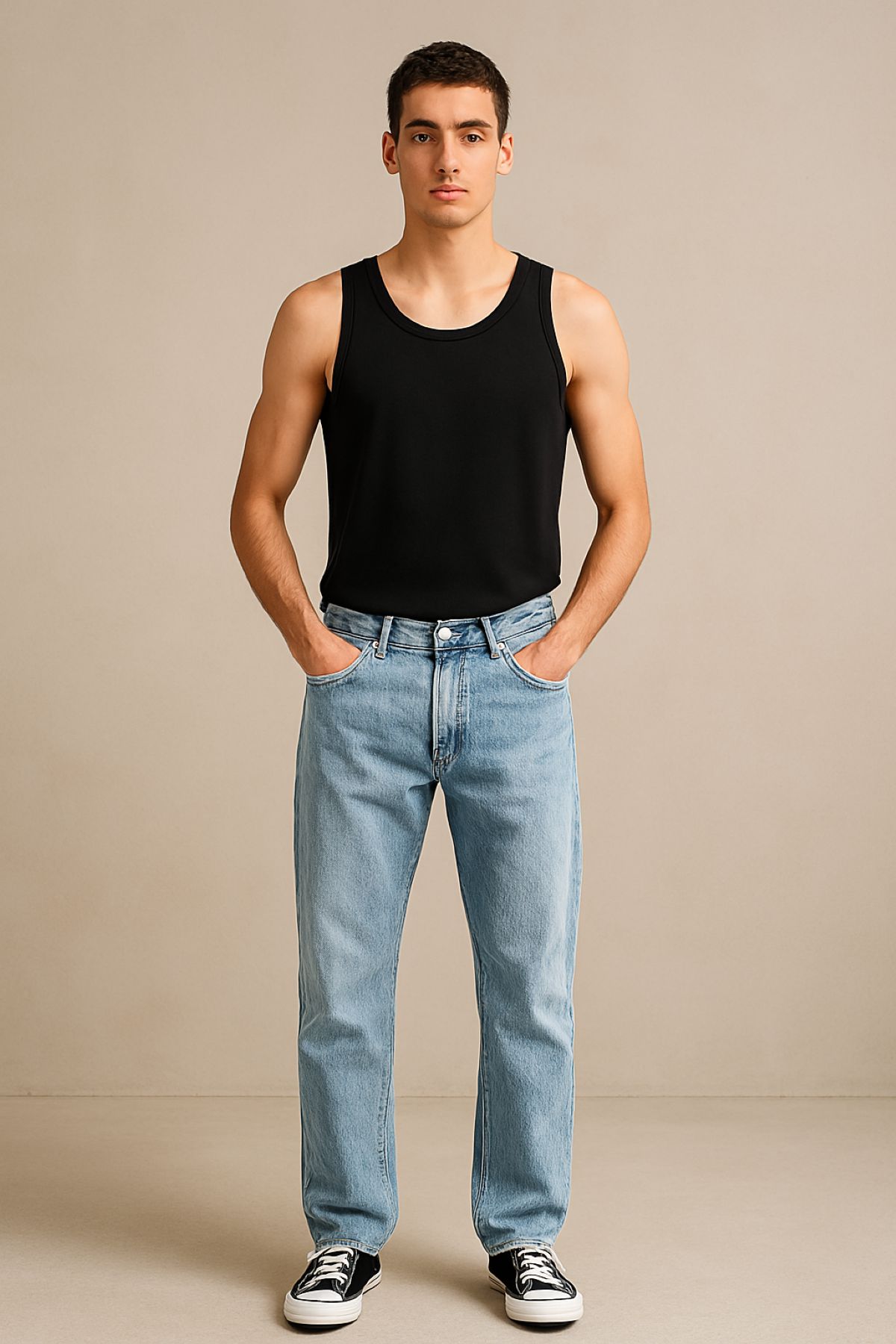 Phối quần jean ống rộng và áo tank top