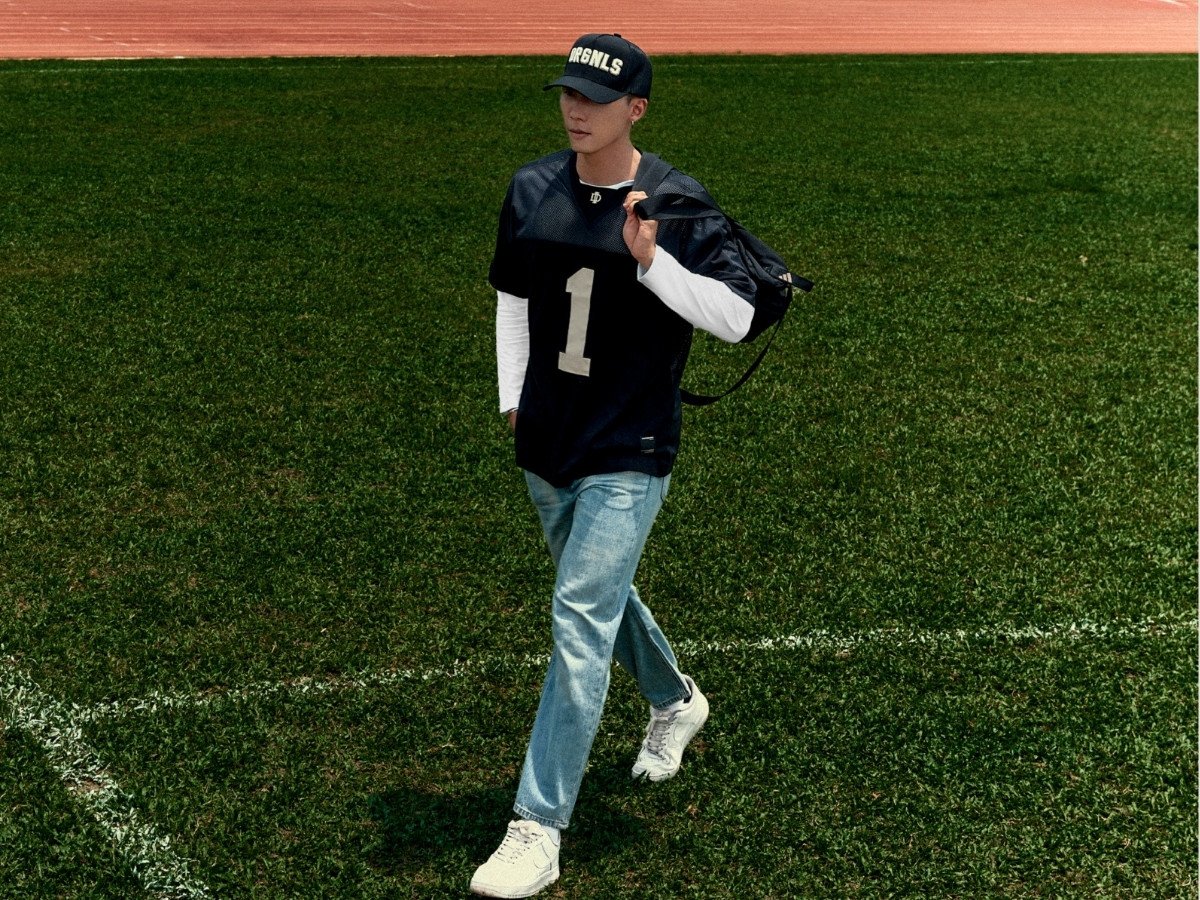 Quần jeans phối áo Blokecore