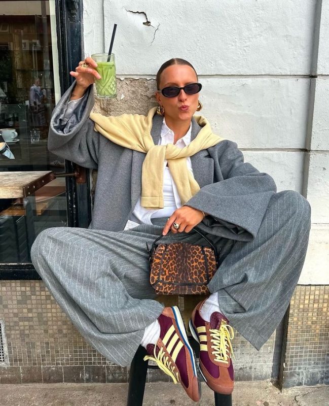 màu xám phối với màu gì