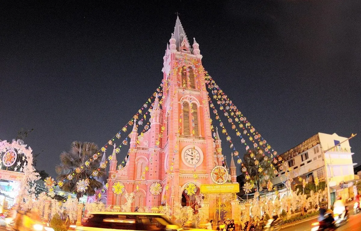 trang trí giáng sinh dịp noel của nhà thờ