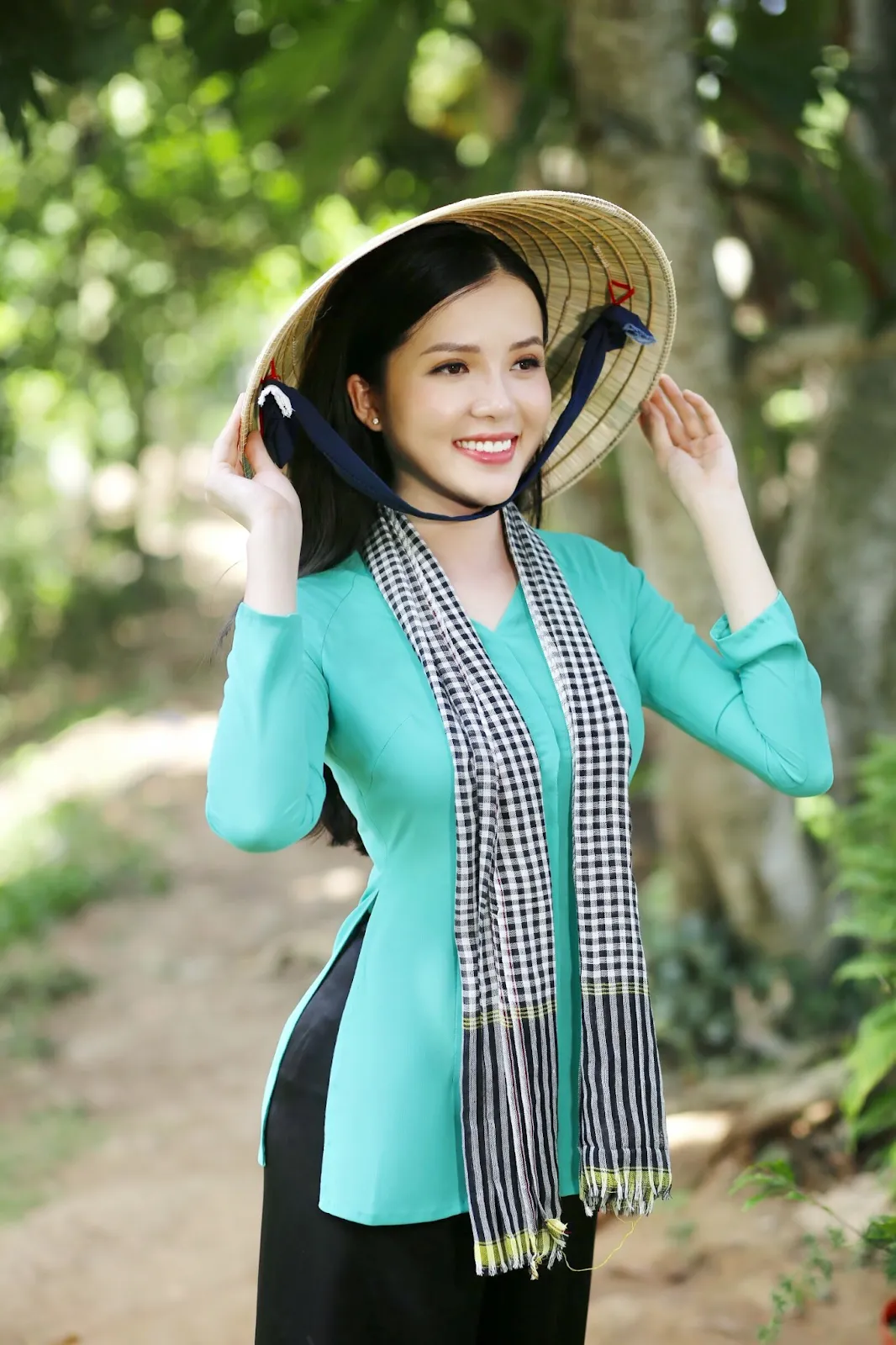 Áo bà ba thường gắn liền với hình ảnh phụ nữ Nam Bộ