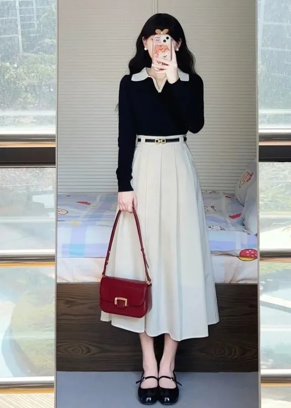 Chân váy dài dòng mix cùng giày Mary Jane đế thấp