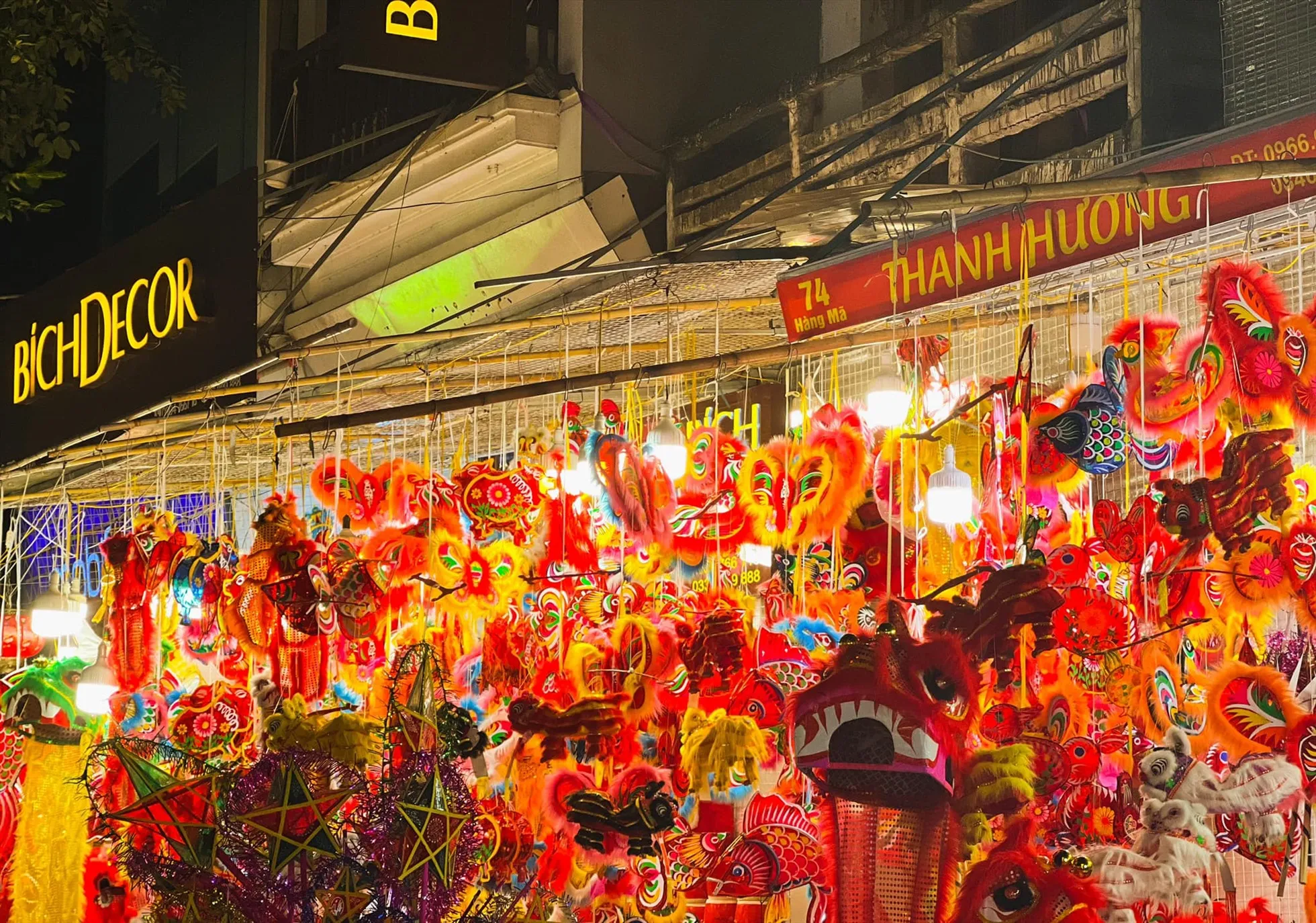 Phố lồng đèn Hàng Mã