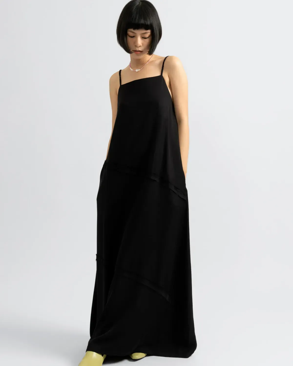 Đầm maxi và đầm dáng suông phù hợp cho người mông to