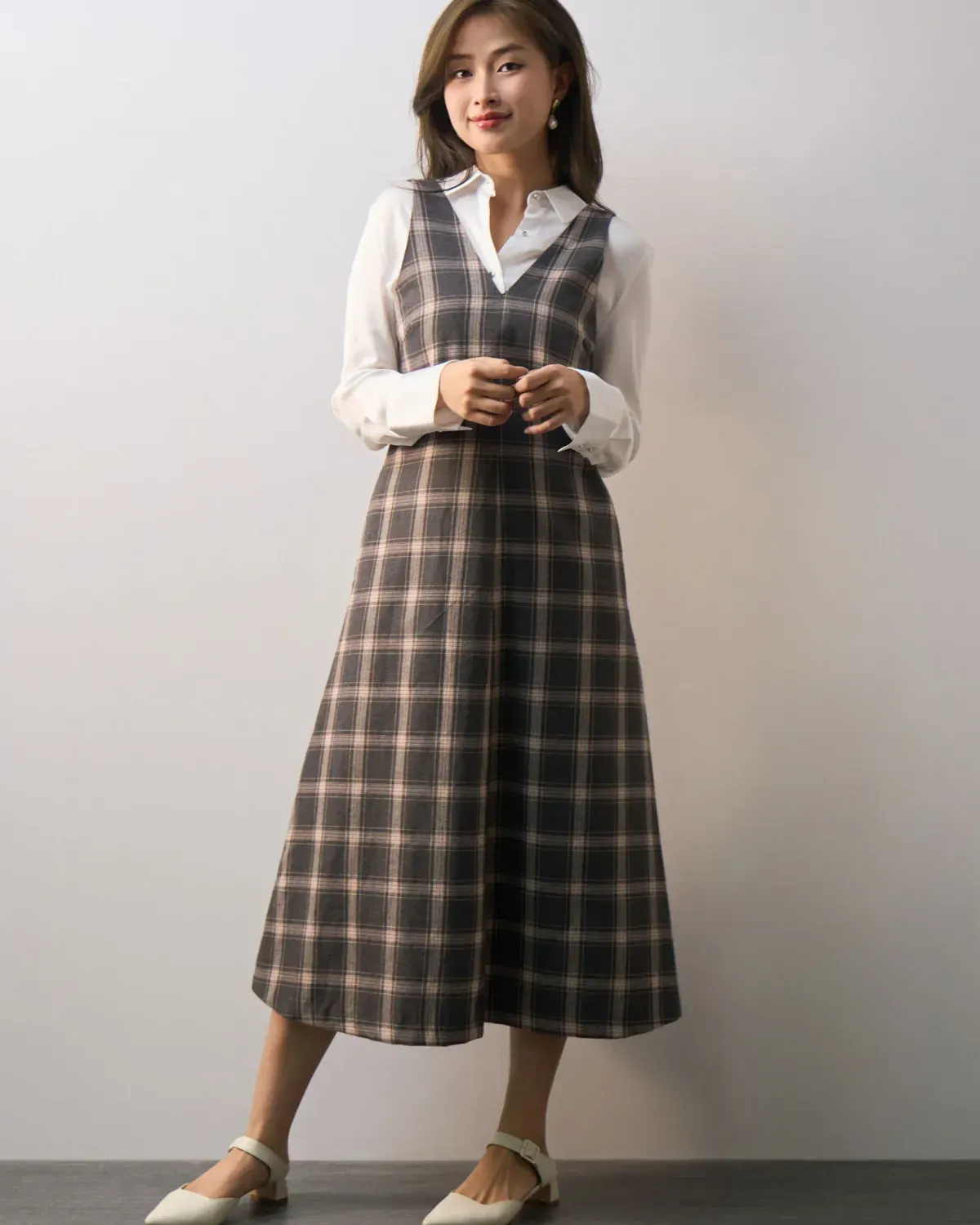 Đầm dáng xòe giúp tôn lên vẻ đẹp tự nhiên