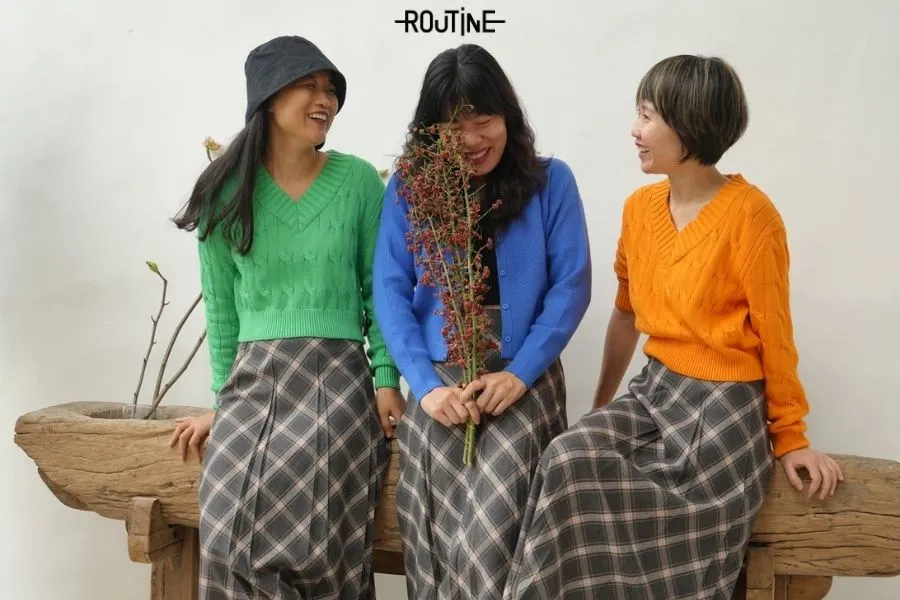 Phối áo len dài tay dành cho nữ đầy phong cách