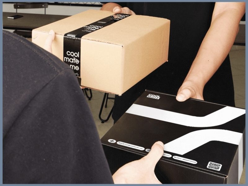 Mua áo polo nam ở Hà Nội nhanh chóng, qua online với Coolmate